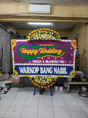Papan Bunga di Pringgacala Karangampel